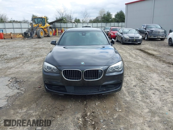 2014 BMW 7 Series 740Li with VIN WBAYE4C56ED138397, listed as a IAAI auction lot 41726117 with 116,291 mi miles. Bid and sale history available at carsss.com. Image 12.