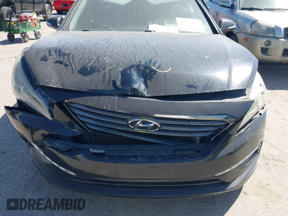 2015 Hyundai Sonata Limited with VIN 5NPE34AF9FH189704, listed as a IAAI auction lot 41774078 with 175,042 mi miles and . Bid and sale history available at carsss.com. Image 6.