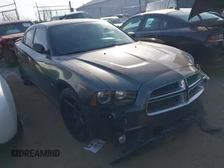 2014 Dodge Charger RT z VIN 2C3CDXCT7EH214037, wystawiony jako IAAI lot #41399551 z przebiegiem 108 620 mil mil oraz . Historia ofert i sprzedaży dostępna na DreamBid. Obrazek 1.