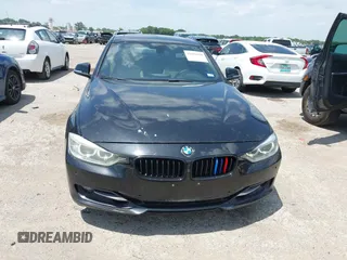 2015 BMW 3 Series 328i с VIN WBA3A5G5XFNS85209, выставлен на аукционе IAAI как лот 42428368 с пробегом 171 557 миль миль и . История ставок и продаж доступна на DreamBid. Изображение 12.