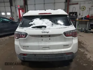 2020 Jeep Compass Latitude with VIN 3C4NJDBB3LT138454, listed as a IAAI auction lot 41614631 with 82,079 mi miles and . Bid and sale history available at DreamBid. Image 16.