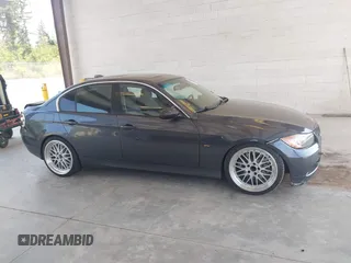 2007 BMW 3 Series 335i с VIN WBAVB73537VH20728, выставлен на аукционе IAAI как лот 42573878 с пробегом 89 984 миль миль и . История ставок и продаж доступна на DreamBid. Изображение 14.