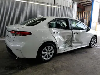2024 Toyota Corolla LE with VIN 5YFB4MDE2RP110335, listed as a Copart auction lot 63417095 with 32,668 mi miles and Clean title. Bid and sale history available at DreamBid. Image 3.