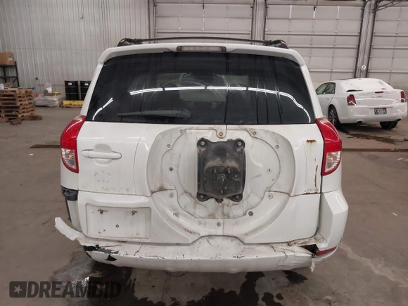 2006 Toyota RAV4 Limited with VIN JTMBK31V165010966, listed as a IAAI auction lot 41461623 with 1 mi miles. Bid and sale history available at carsss.com. Image 17.