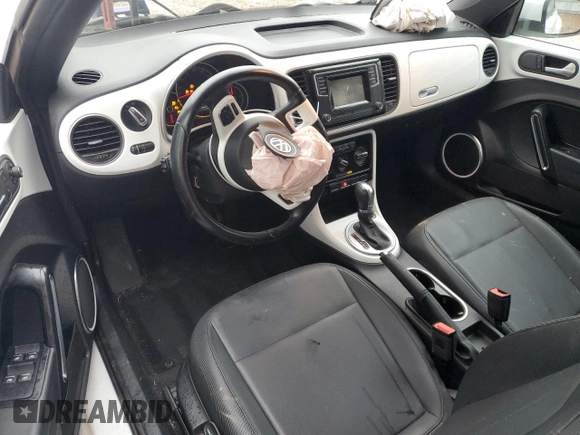 2018 Volkswagen Beetle S with VIN 3VW5DAAT8JM512819, listed as a Copart auction lot 85229784 with Not provided miles and Salvage title. Bid and sale history available at DreamBid. Image 8.