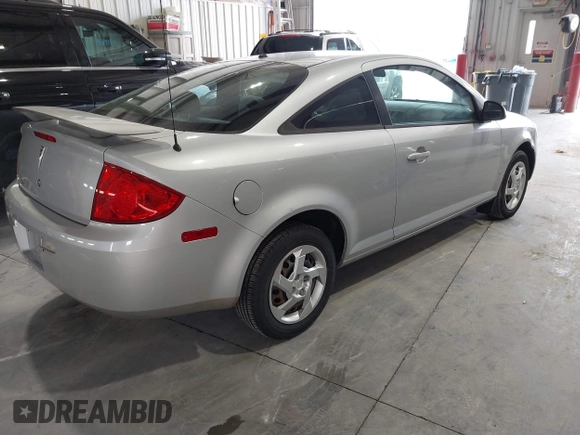 2008 Pontiac G5 with VIN 1G2AL18F787161124, listed as a IAAI auction lot 41861490 with 181,792 mi miles. Bid and sale history available at carsss.com. Image 4.