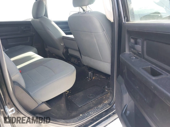 2015 Ram 1500 Express z VIN 1C6RR7KT5FS588494, wystawiony jako IAAI lot #41321894 z przebiegiem 300 261 mil mil oraz . Historia ofert i sprzedaży dostępna na DreamBid. Obrazek 8.