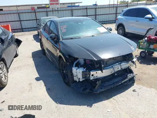 2025 Toyota Camry LE z VIN 4T1DAACK7SU545654, wystawiony jako IAAI lot #41851051 z przebiegiem 4 943 mil mil oraz . Historia ofert i sprzedaży dostępna na DreamBid. Obrazek 1.