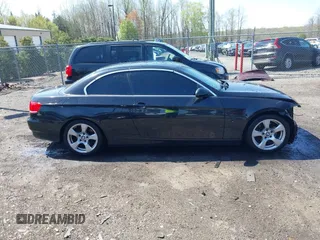 2008 BMW 3 Series 328i with VIN WBAWR33588P151628, listed as a IAAI auction lot 41922968 with 86,208 mi miles and . Bid and sale history available at carsss.com. Image 14.