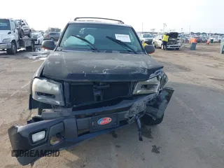 2002 Chevrolet TrailBlazer LS with VIN 1GNDT13S822269549, listed as a IAAI auction lot 41131532 with 286,570 mi miles. Bid and sale history available at carsss.com. Image 12.