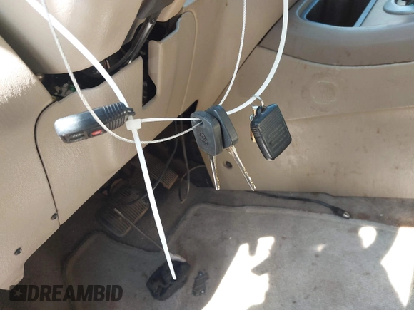 2006 Ford Escape Limited with VIN 1FMCU04116KA47826, listed as a IAAI auction lot 42245373 with 283,827 mi miles and . Bid and sale history available at DreamBid. Image 11.