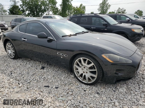 2008 Maserati GranTurismo z VIN ZAMGJ45A480034390, wystawiony jako Copart lot #59290025 z przebiegiem 54 645 mil mil oraz Czysty tytuł • Clean title. Historia ofert i sprzedaży dostępna na DreamBid. Obrazek 4.