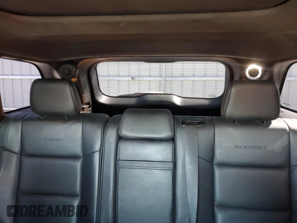 2014 Jeep Grand Cherokee Summit with VIN 1C4RJFJG8EC402504, listed as a Copart auction lot 52955035 with 190,078 mi miles and Clean title. Bid and sale history available at DreamBid. Image 10.