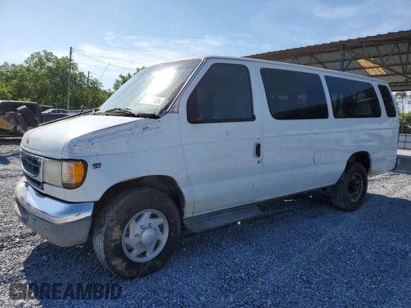 2001 Ford Econoline Passenger XL z VIN 1FBSS31LX1HB15466, wystawiony jako Copart lot #55667965 z przebiegiem 188 590 mil mil oraz Szkoda całkowita • Salvage title. Historia ofert i sprzedaży dostępna na DreamBid. Obrazek 1.