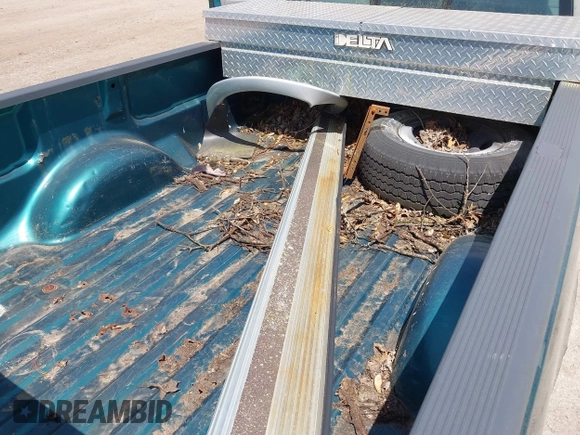 1998 Ford F-150 with VIN 1FTZF18W6WNA66276, listed as a IAAI auction lot 42266534 with 134,152 mi miles and . Bid and sale history available at DreamBid. Image 12.