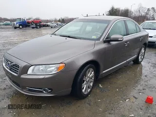 2011 Volvo S80 3.2L with VIN YV1940AS2B1148864, listed as a IAAI auction lot 41721256 with 92,714 mi miles. Bid and sale history available at carsss.com. Image 2.