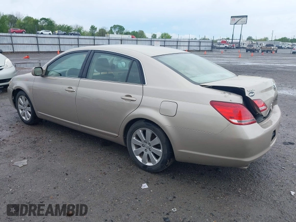 2006 Toyota Avalon XL with VIN 4T1BK36B26U119629, listed as a IAAI auction lot 39152919 with 128,953 mi miles. Bid and sale history available at carsss.com. Image 3.