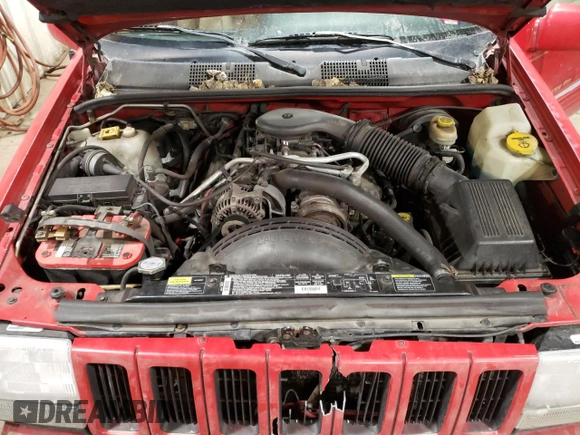 1996 Jeep Grand Cherokee Limited with VIN 1J4GZ78Y3TC186413, listed as a Copart auction lot 82370854 with 261,630 mi miles and Salvage Title. Bid and sale history available at carsss.com. Image 12.