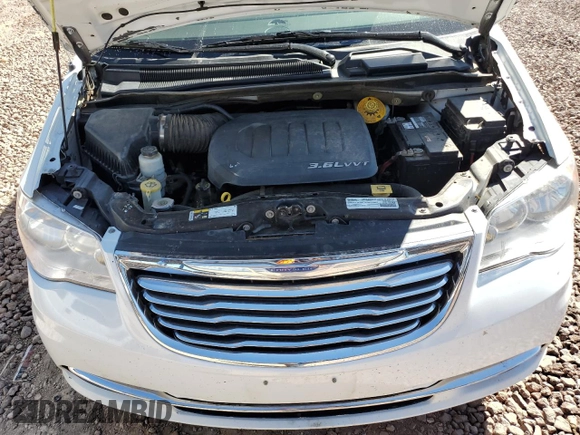 2015 Chrysler Town & Country Limited Platinum with VIN 2C4RC1GG7FR743471, listed as a Copart auction lot 49981625 with 142,585 mi miles and Clean Title. Bid and sale history available at carsss.com. Image 12.
