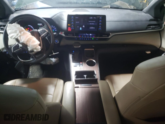 2021 Toyota Sienna XLE with VIN 5TDYRKEC8MS026985, listed as a Copart auction lot 47315875 with 175,673 mi miles and Salvage title. Bid and sale history available at DreamBid. Image 8.