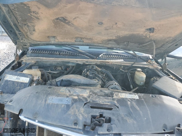 2002 Chevrolet Silverado 1500HD LT with VIN 1GCGK13U82F196203, listed as a Copart auction lot 48412945 with 308,132 mi miles and Salvage Title. Bid and sale history available at carsss.com. Image 12.