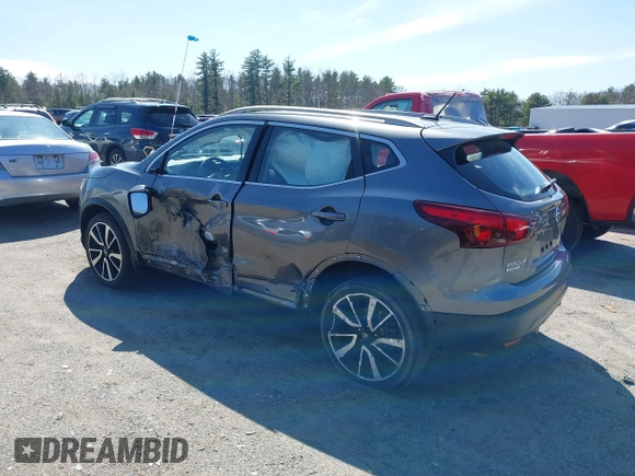 2017 Nissan Rogue SL with VIN JN1BJ1CR8HW118279, listed as a IAAI auction lot 41879325 with 38,780 mi miles and . Bid and sale history available at DreamBid. Image 3.