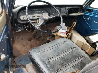 1962 Chevrolet Chevy Van z VIN 2R125S107554, wystawiony jako Copart lot #65285364 z przebiegiem 12 862 mil mil oraz Czysty tytuł • Clean title. Historia ofert i sprzedaży dostępna na DreamBid. Obrazek 8.