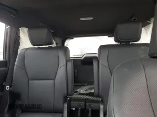 2024 Lexus GX 550 Premium z VIN JTJTBCDX6R5010822, wystawiony jako Copart lot #51168725 z przebiegiem 27 707 mil mil oraz Szkoda całkowita • Salvage title. Historia ofert i sprzedaży dostępna na DreamBid. Obrazek 10.