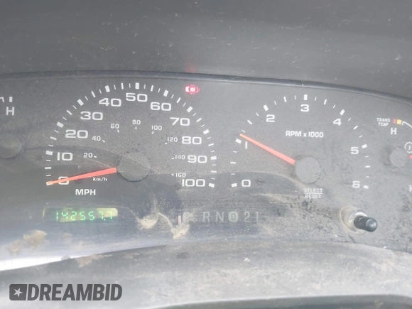 2003 Ford F-250 XL z VIN 1FTNF21L63EB22460, wystawiony jako IAAI lot #42330580 z przebiegiem 142 557 mil mil oraz . Historia ofert i sprzedaży dostępna na DreamBid. Obrazek 7.