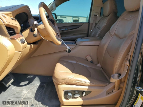 2016 Cadillac Escalade Platinum with VIN 1GYS3DKJ0GR191240, listed as a Copart auction lot 49500485 with 221,231 mi miles and Clean Title. Bid and sale history available at carsss.com. Image 7.