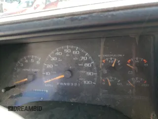 1998 GMC Yukon with VIN 1GKEK13R1WR508227, listed as a Copart auction lot 88325315 with 238,085 mi miles and Salvage Title. Bid and sale history available at carsss.com. Image 9.