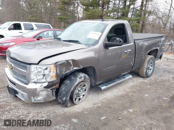 2012 Chevrolet Silverado 1500 LT with VIN 1GCNKSE00CZ326935, listed as a IAAI auction lot 41445520 with 121,035 mi miles. Bid and sale history available at carsss.com. Image 2.