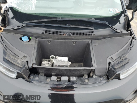 2017 BMW i3 z VIN WBY1Z8C36HV891746, wystawiony jako Copart lot #58150455 z przebiegiem 89 668 mil mil oraz Szkoda całkowita • Salvage title. Historia ofert i sprzedaży dostępna na DreamBid. Obrazek 11.