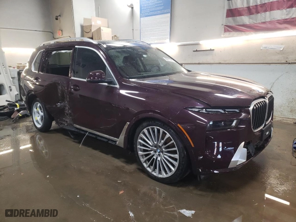 2024 BMW X7 xDrive40i with VIN 5UX23EM05R9T70262, listed as a Copart auction lot 48910795 with 11,648 mi miles and Salvage Title. Bid and sale history available at carsss.com. Image 4.