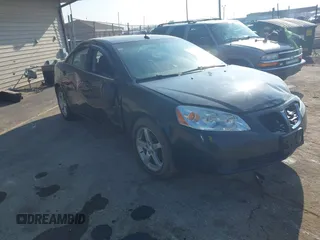 2008 Pontiac G6 with VIN 1G2ZG57N684171992, listed as a IAAI auction lot 42014531 with 1 mi miles. Bid and sale history available at carsss.com. Image 1.