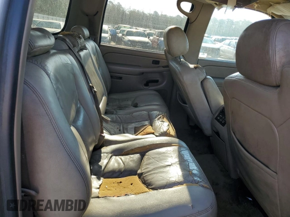 2004 GMC Yukon XL SLT with VIN 3GKEC16Z44G308173, listed as a Copart auction lot 74539564 with 305,299 mi miles and Salvage Title. Bid and sale history available at carsss.com. Image 11.