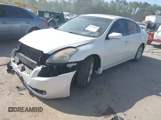 2009 Nissan Altima 2.5 S with VIN 1N4AL21E69N539133, listed as a IAAI auction lot 42072089 with 155,228 mi miles. Bid and sale history available at carsss.com. Image 2.