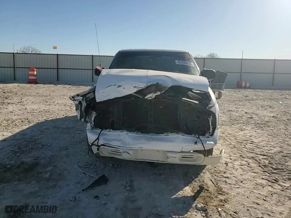 2001 Chevrolet S-10 LS with VIN 1GCCS19W218134659, listed as a Copart auction lot 42439655 with 87,936 mi miles and Salvage Title. Bid and sale history available at carsss.com. Image 10.
