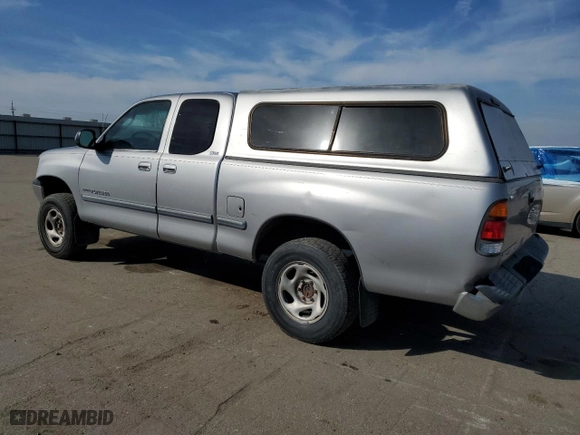 2002 Toyota Tundra SR5 with VIN 5TBRN341X2S262176, listed as a Copart auction lot 45511995 with 408,775 mi miles and Salvage Title. Bid and sale history available at carsss.com. Image 2.