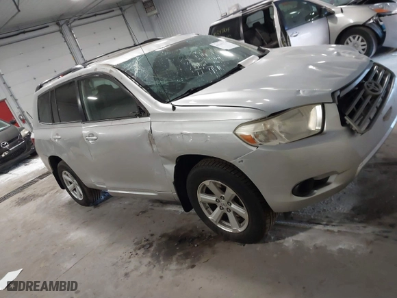 2009 Toyota Highlander with VIN JTEES41A292136643, listed as a IAAI auction lot 41241774 with 165,970 mi miles. Bid and sale history available at carsss.com. Image 1.