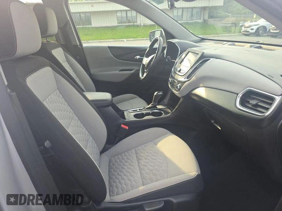 2020 Chevrolet Equinox LT z VIN 2GNAXJEV5L6230548, wystawiony jako IAAI lot #42573168 z przebiegiem 95 519 mil mil oraz . Historia ofert i sprzedaży dostępna na DreamBid. Obrazek 21.