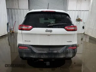 2015 Jeep Cherokee Latitude with VIN 1C4PJMCB8FW515186, listed as a Copart auction lot 44016125 with 165,357 mi miles and Non Repairable. Bid and sale history available at carsss.com. Image 6.