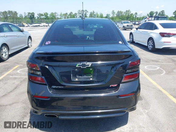 2019 Chevrolet Sonic LT z VIN 1G1JD5SBXK4148018, wystawiony jako IAAI lot #42258275 z przebiegiem 114 348 mil mil oraz . Historia ofert i sprzedaży dostępna na DreamBid. Obrazek 16.