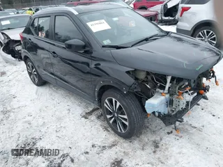 2019 Nissan Kicks S with VIN 3N1CP5CU6KL553216, listed as a IAAI auction lot 41295064 with 87,863 mi miles. Bid and sale history available at carsss.com. Image 1.