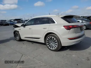 2019 Audi e-tron Prestige with VIN WA1VABGEXKB011122, listed as a Copart auction lot 48333563 with 25,542 mi miles. Bid and sale history available at carsss.com. Image 2.
