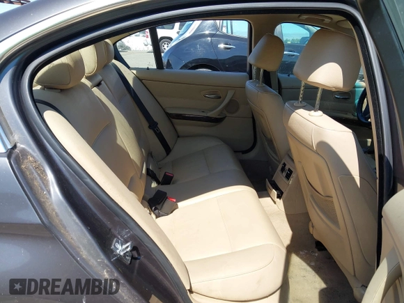 2007 BMW 3 Series 335i with VIN WBAVB73507VF53082, listed as a IAAI auction lot 42777159 with 121,008 mi miles and . Bid and sale history available at DreamBid. Image 8.
