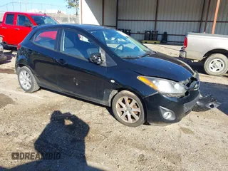 2013 Mazda 2 Touring z VIN JM1DE1LZ3D0158731, wystawiony jako IAAI lot #41249912 z przebiegiem 124 405 mil mil oraz . Historia ofert i sprzedaży dostępna na DreamBid. Obrazek 1.