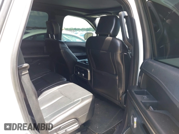 2018 Ford Expedition XLT with VIN 1FMJU1JT3JEA03160, listed as a IAAI auction lot 42288875 with 178,445 mi miles and . Bid and sale history available at DreamBid. Image 8.