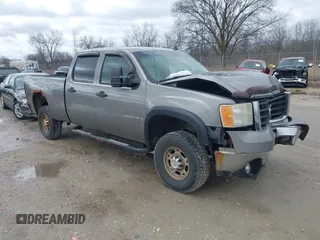 2009 GMC Sierra 2500HD Work Truck z VIN 1GTHK43K89F103162, wystawiony jako IAAI lot #41918869 z przebiegiem 173 055 mil mil oraz . Historia ofert i sprzedaży dostępna na DreamBid. Obrazek 1.
