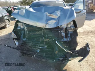 2024 Chevrolet Suburban LT z VIN 1GNSKCKD9RR185377, wystawiony jako Copart lot #42807955 z przebiegiem 14 651 mil mil oraz Szkoda całkowita • Salvage title. Historia ofert i sprzedaży dostępna na DreamBid. Obrazek 12.